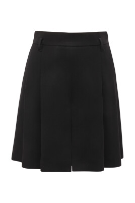 bermuda-studio-wo-invisible-zip-shorts