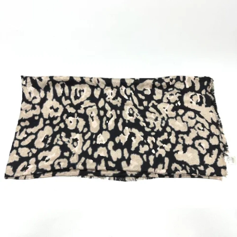 Dior Vintage Pre-owned Silk scarves Beige Dames