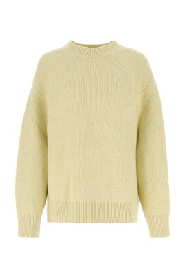pastel-yellow-cashmere-sweater