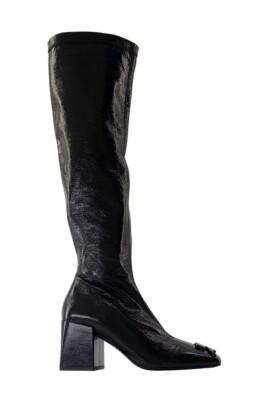 black-patent-leather-ankle-boots