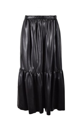 jupe-en-cuir-noir-a-volants