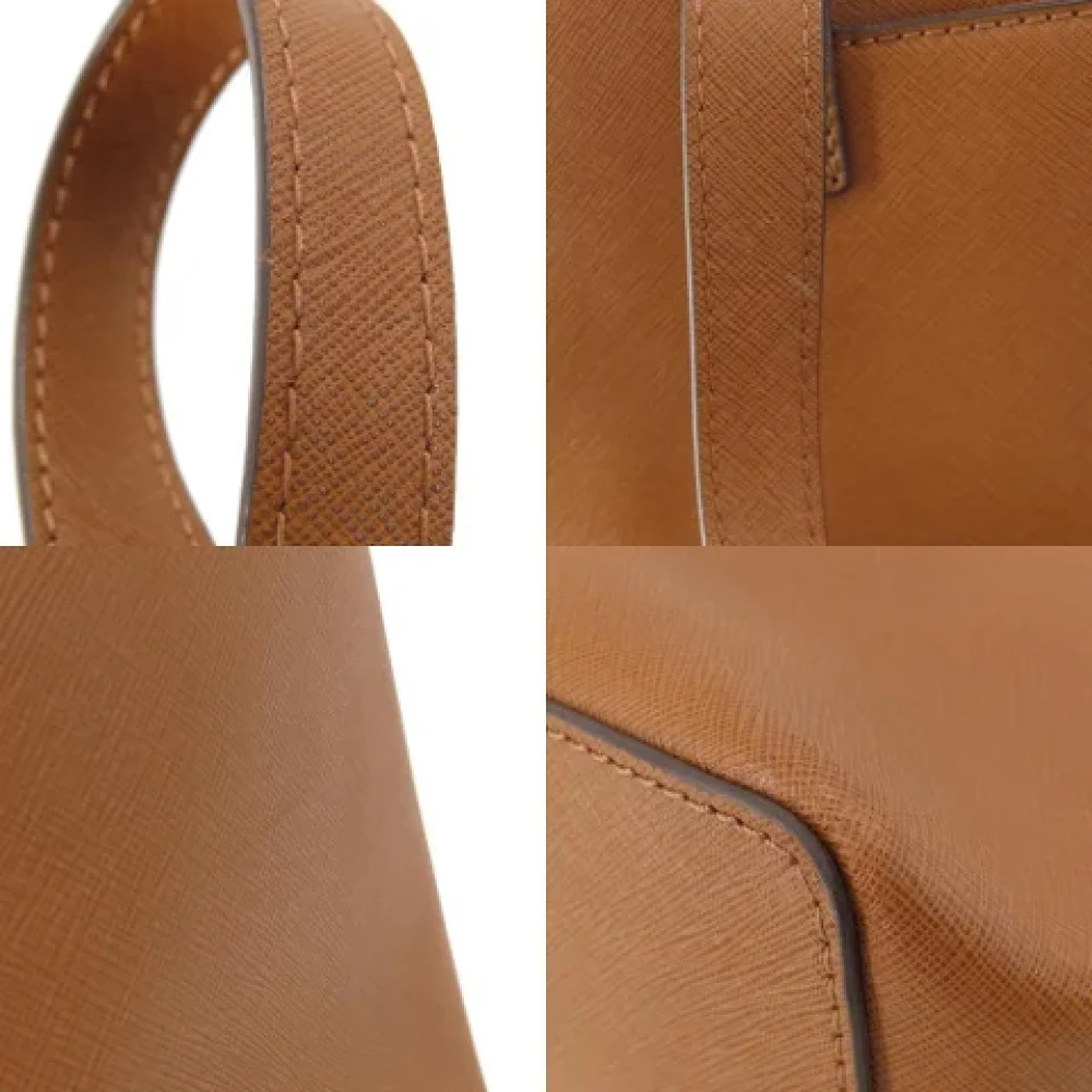 Michael Kors Pre-owned Plastic totes Brown Dames