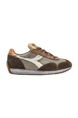 stone-wash-sneakers