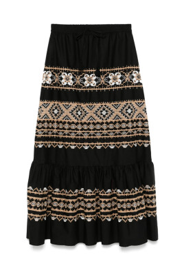 black-embroidered-maxi-skirt-with-pockets