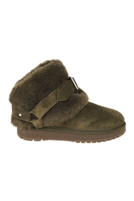 bottes-elegantes-pour-tenues-tendance