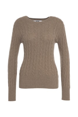 pull-en-maille-torsadee