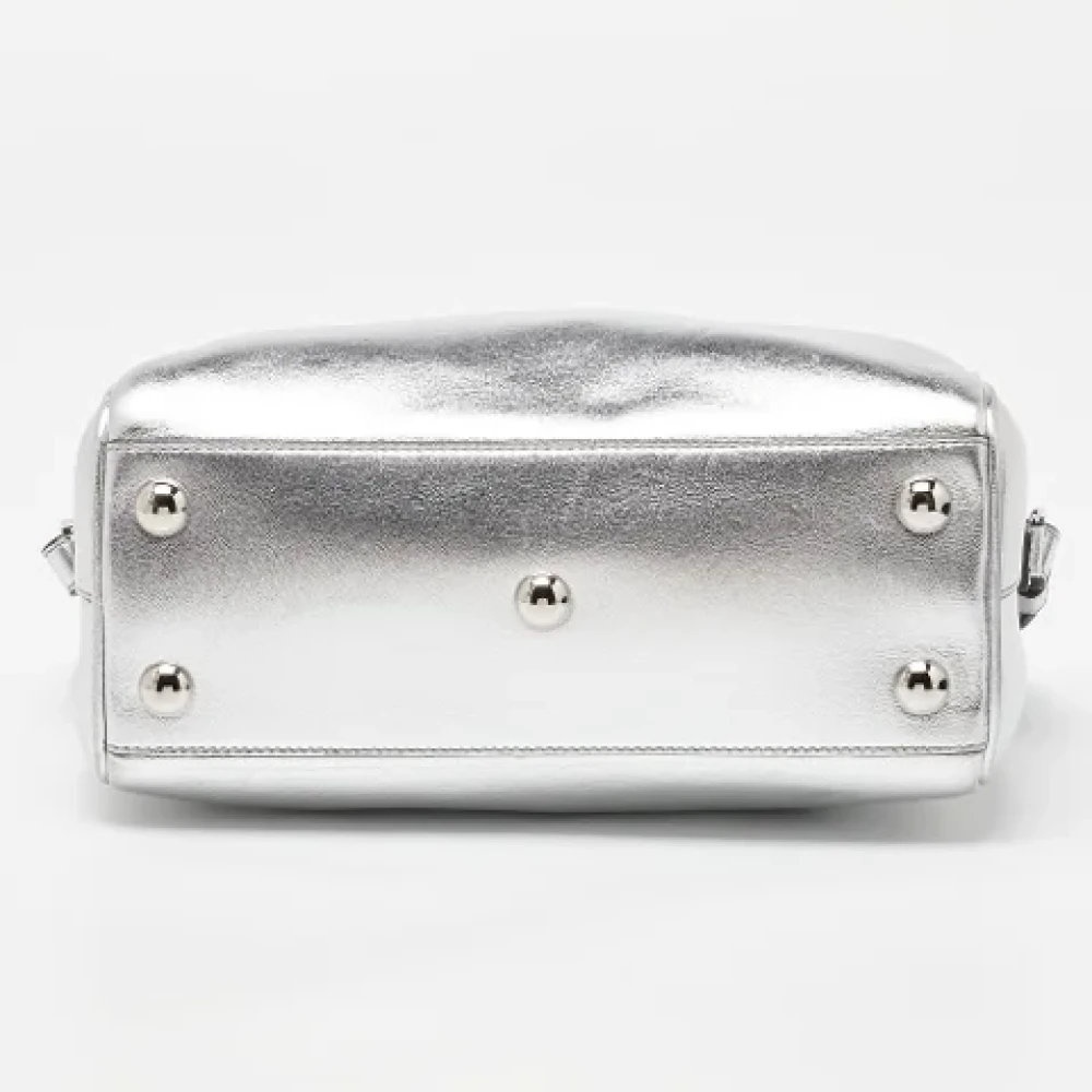 Yves Saint Laurent Vintage Pre-owned Leather handbags Gray Dames