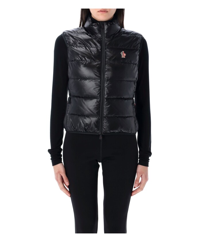 black-padded-zip-up-jersey-gilet