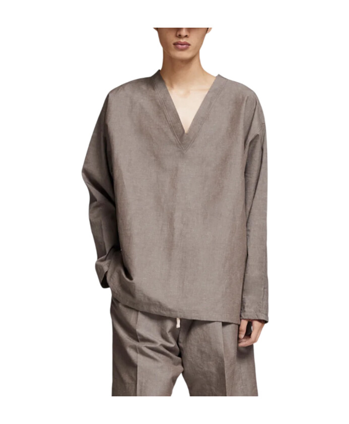 chemise-decontractee-a-col-en-v