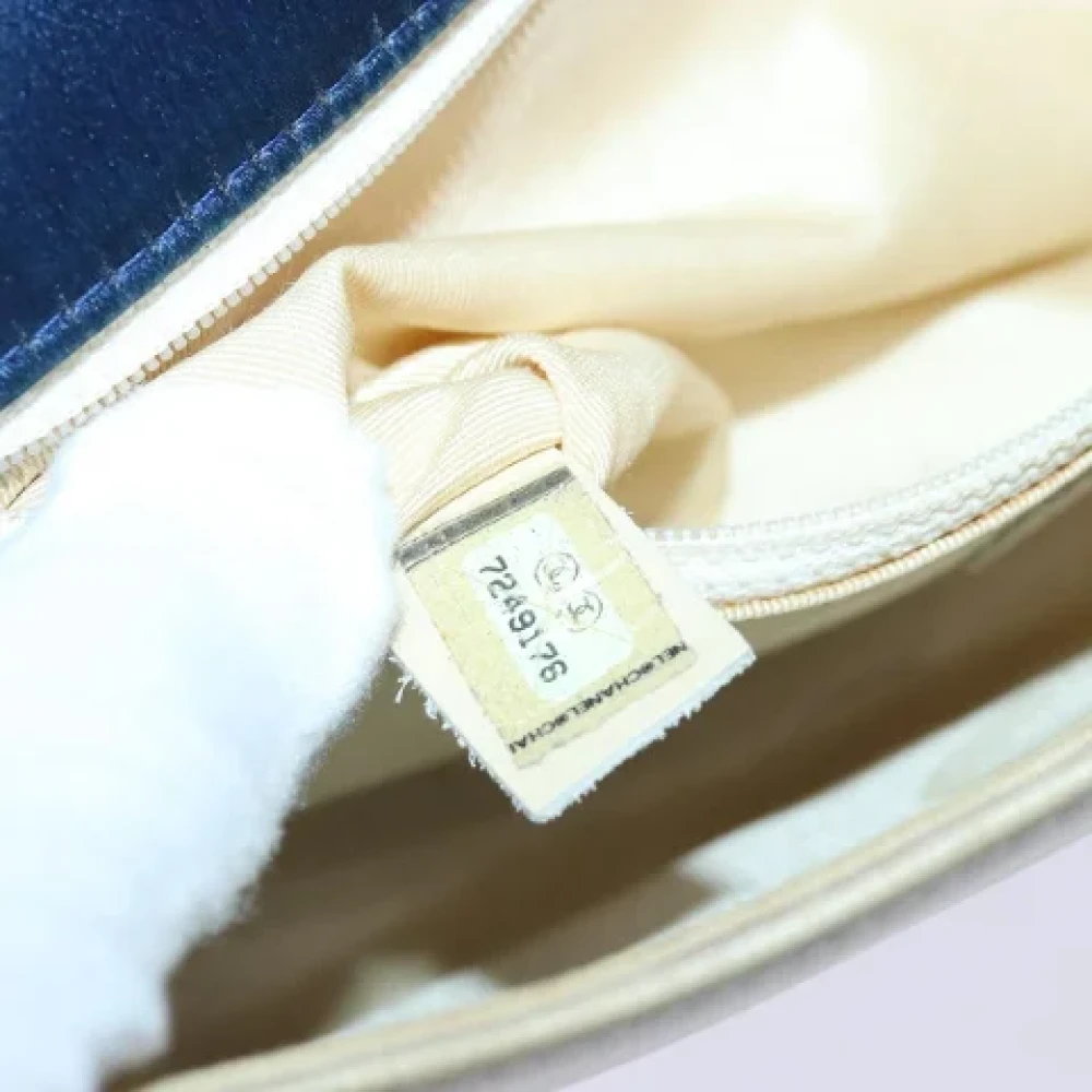 Chanel Vintage Pre-owned Canvas handbags Beige Dames