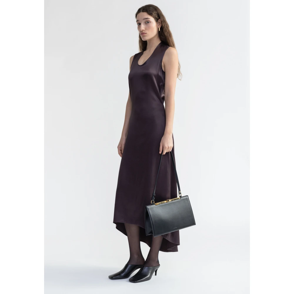 Aeron Sansa Brown Dames