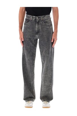 grijze-acid-wash-jeans