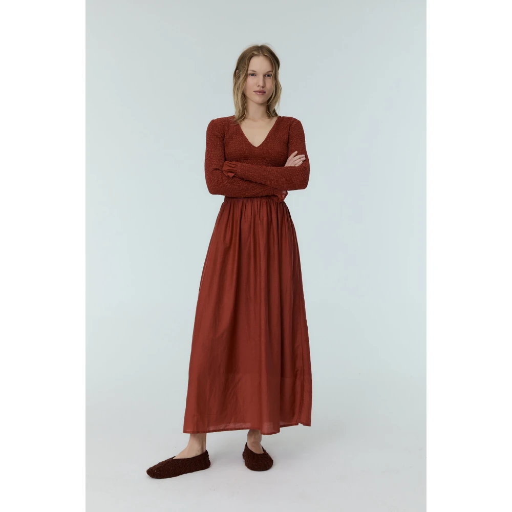 The New Society Ruby Dusk Lange V-hals Jurk Red Dames
