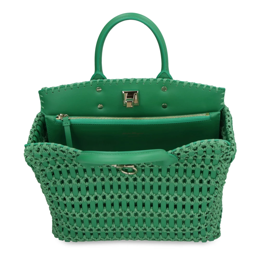 Salvatore Ferragamo Raffia Handtas met Leren Details Green Dames