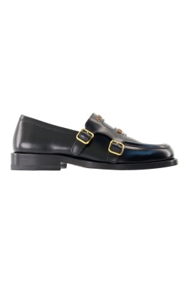 black-leather-loafers