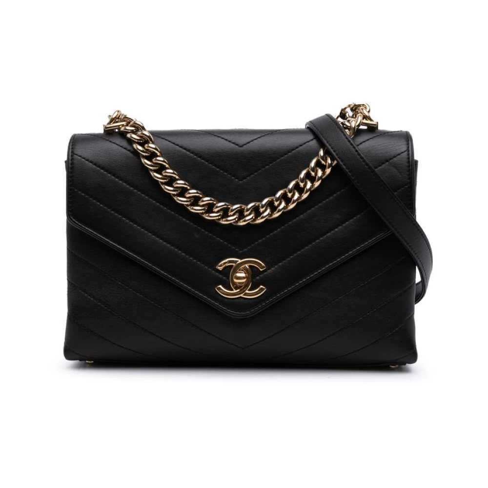 Chanel Vintage Women's Black Pre-Owned Chain Shoulder Bag