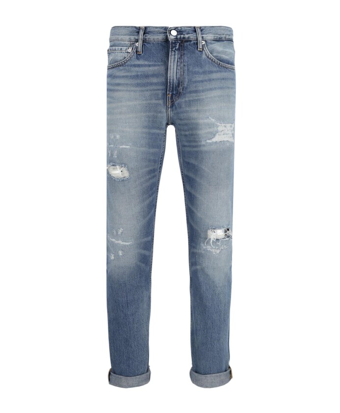 slim-fit-jeans
