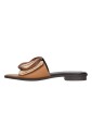stijlvolle-kamelen-slippers