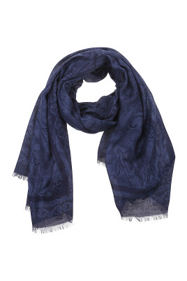 fashionable-winter-scarf-collection