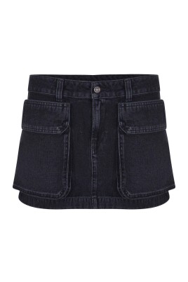 black-skirt-with-oval-logo-plaque