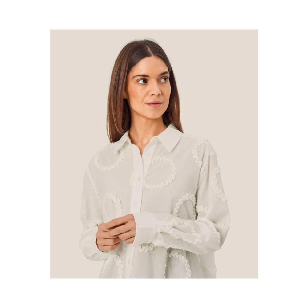 Masai Witte Katoenen Blouse met Cirkeldetails White Dames