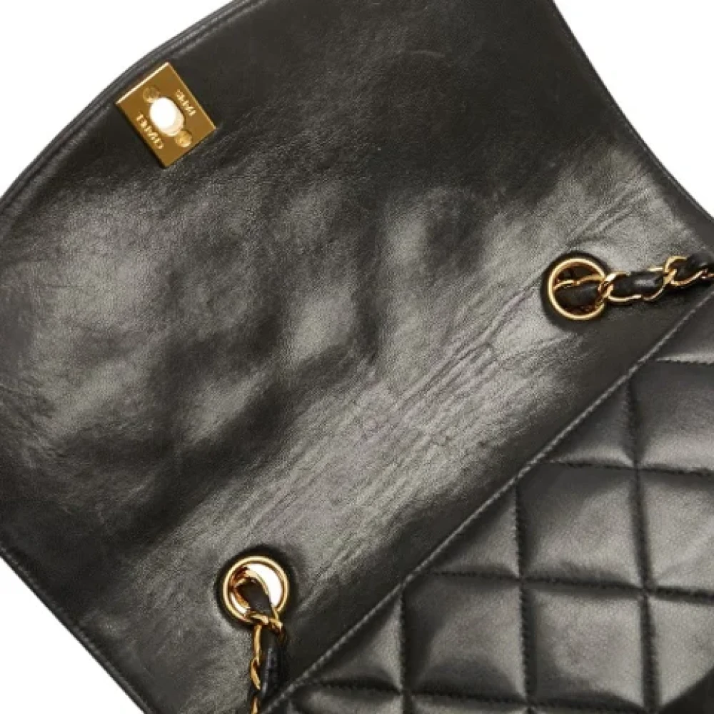 Chanel Vintage Pre-owned Leather shoulder-bags Black Dames