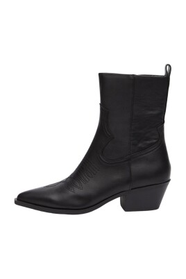 black-leather-ankle-boots-kendal