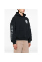 sweat-a-capuche-noir-avec-poche-avant
