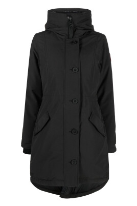 black-winter-parka-with-hood
