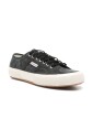 baskets-noires-a-lacets-avec-semelle-en-caoutchouc