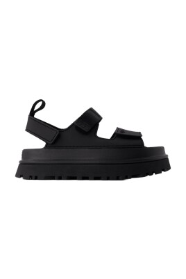 sorte-syntetiske-sandaler-med-gummisal