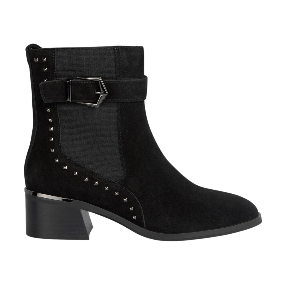 Shop Chelsea Boots online at Miinto