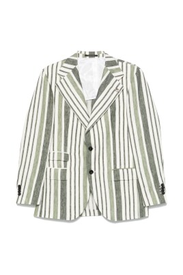 forest-green-jacket-button-fastening