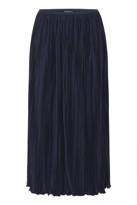 navy-blazer-pleated-skirt