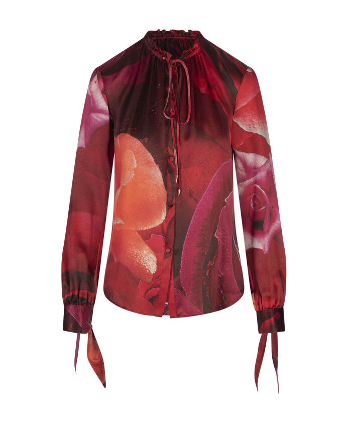 robe-de-mode-en-soie-rouge