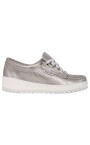 baskets-femme-argentees-en-cuir-verni