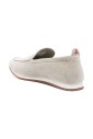 platte-beige-schoenen-met-logodetail