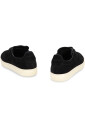 sneakers-en-daim-a-bout-rond