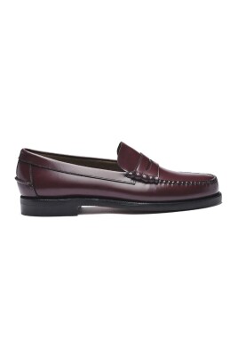 classic-leather-loafer-shoe