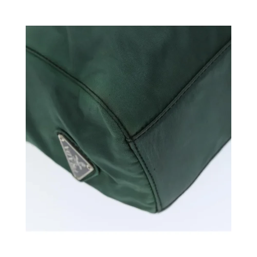 Prada Vintage Pre-owned Nylon handbags Green Dames