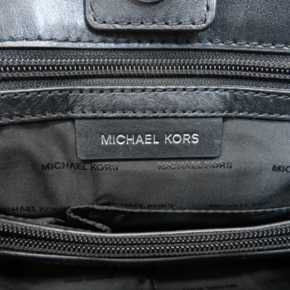 Michael Kors Pre-owned Canvas shoulder-bags Black Dames