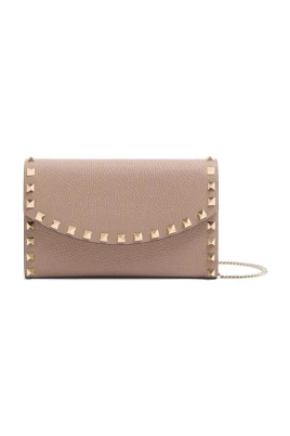 Liten Rockstud Crossbody-väska i kornigt kalvskinn
