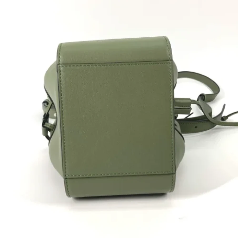 Loewe Pre-owned Leather shoulder-bags Green Dames