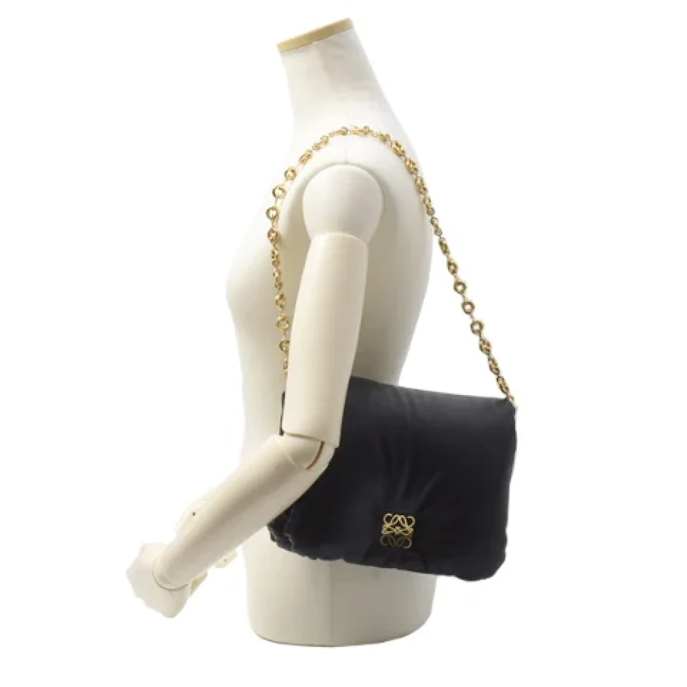 Loewe Pre-owned Leather shoulder-bags Black Dames
