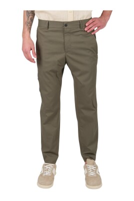 green-military-style-pants