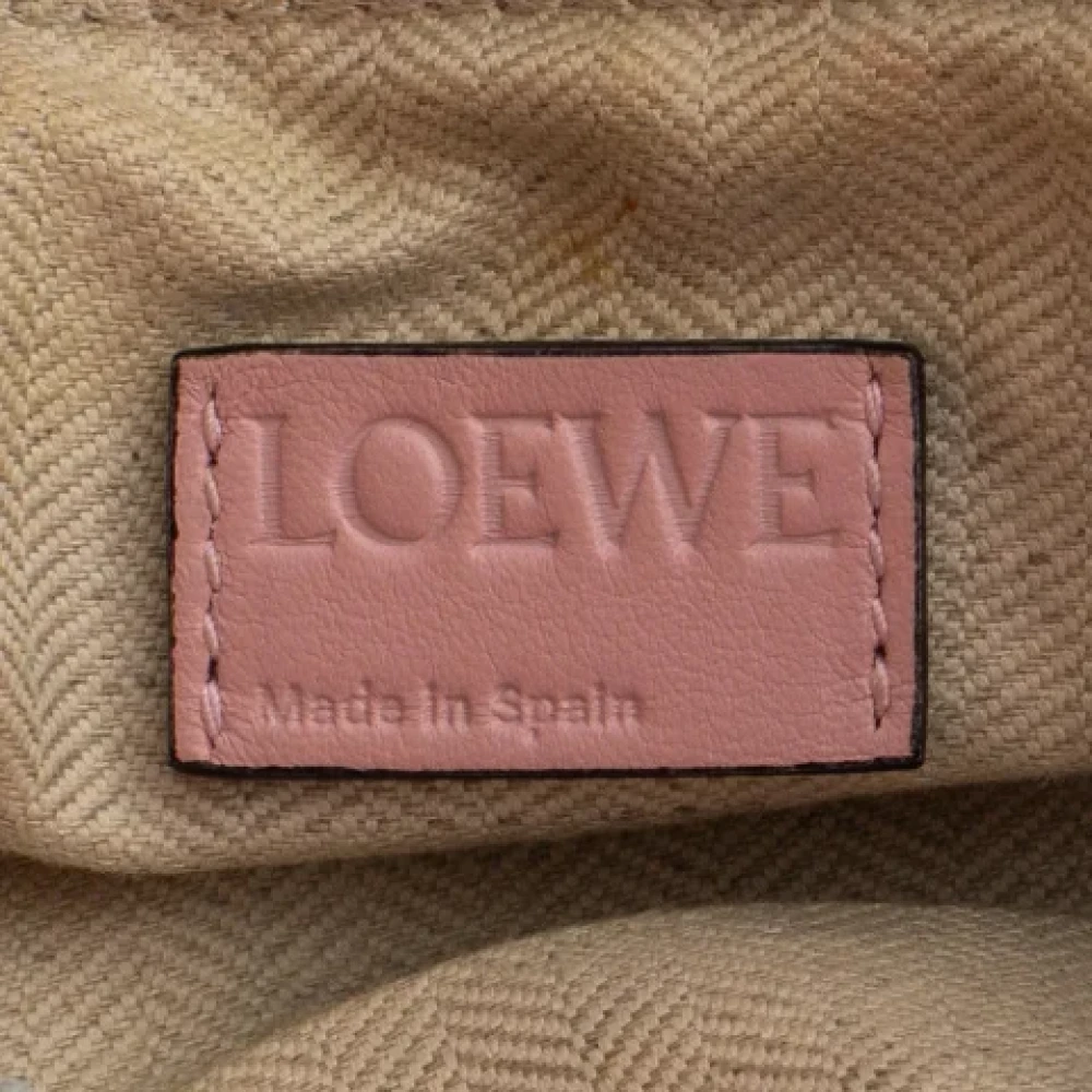 Loewe Pre-owned Leather shoulder-bags Pink Dames