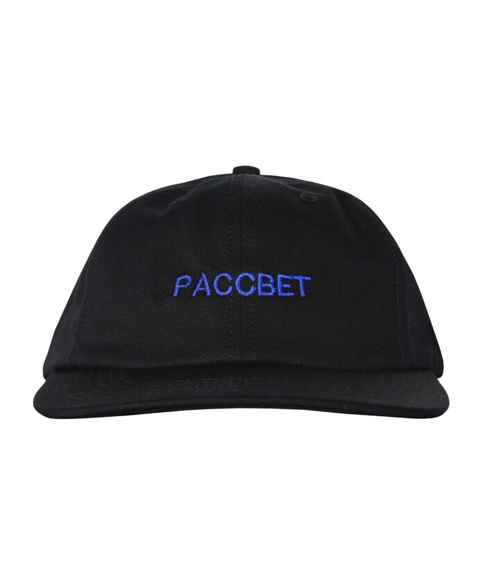 casquette-en-coton-noir-avec-logo-brode