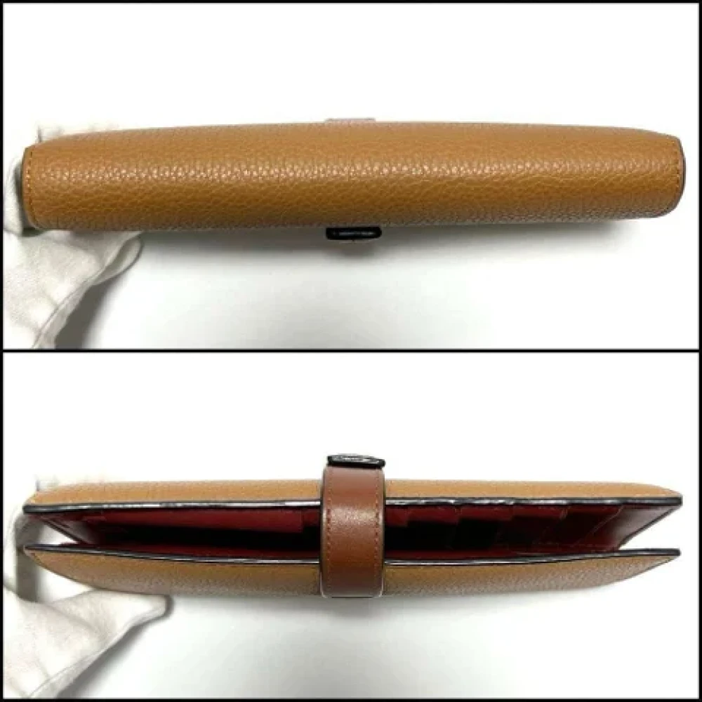 Loewe Pre-owned Leather wallets Brown Dames