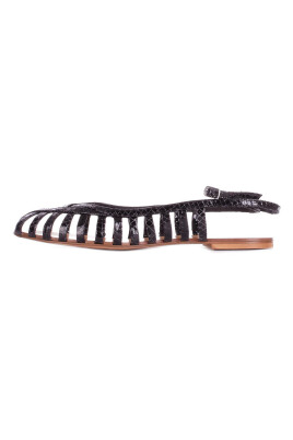 black-buckle-sandals-rubber-sole