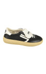 casual-sneakers-for-everyday-wear